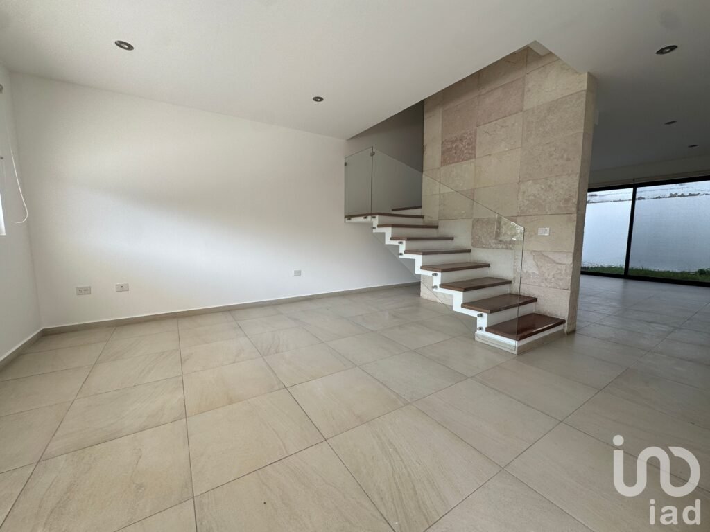 Casa en venta con rooftop en fraccionamiento La Condesa en Juriquilla Queretaro
