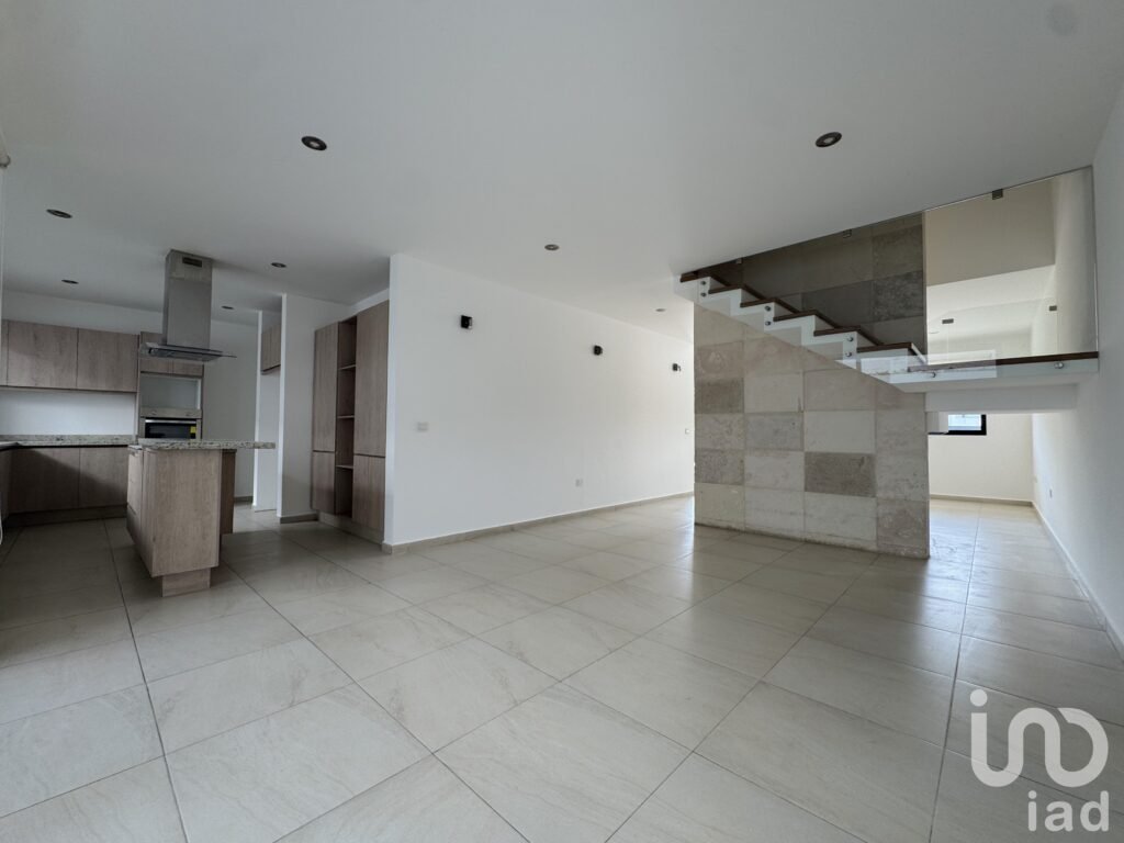 Casa en venta con rooftop en fraccionamiento La Condesa en Juriquilla Queretaro