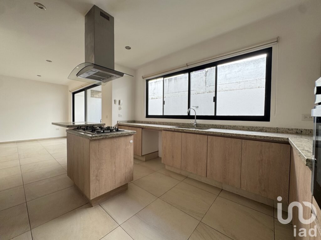 Casa en venta con rooftop en fraccionamiento La Condesa en Juriquilla Queretaro