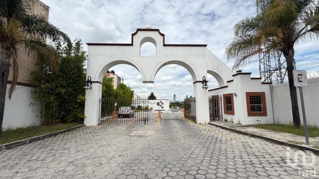 TERRENO EN VENTA EN HACIENDA DE SAN MIGUEL