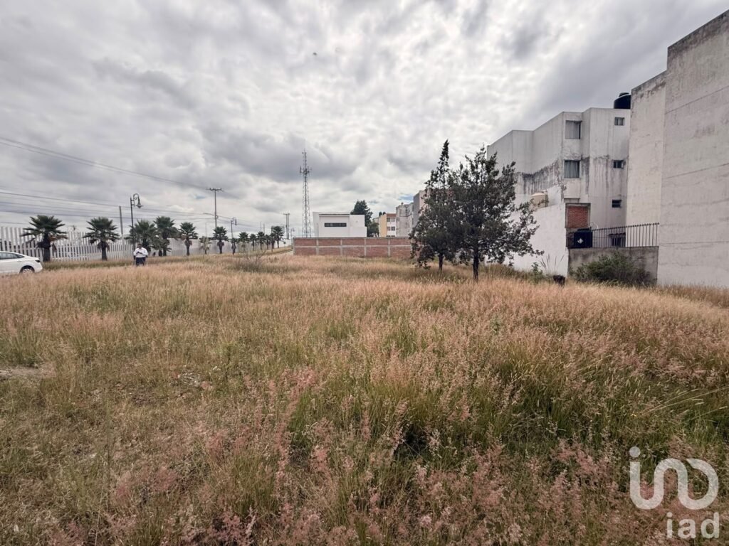 TERRENO EN VENTA EN HACIENDA DE SAN MIGUEL