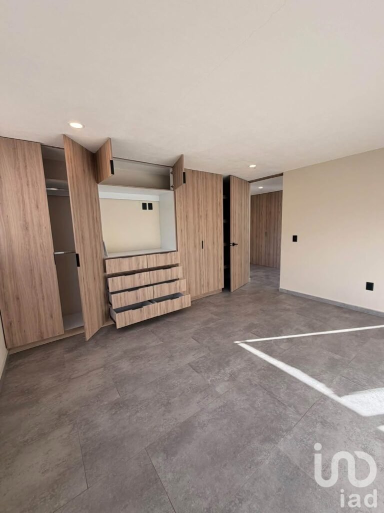 CASA EN VENTA ZIBATA AGAVE
