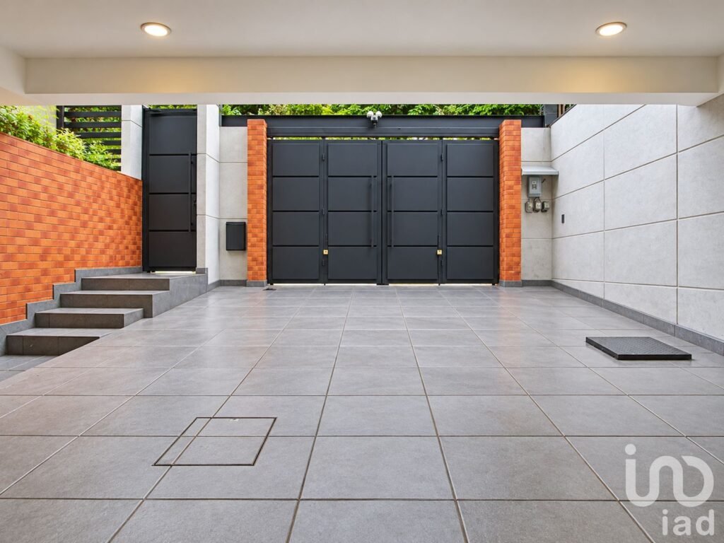 CASA  EN VENTA , CIUDAD SATELITE