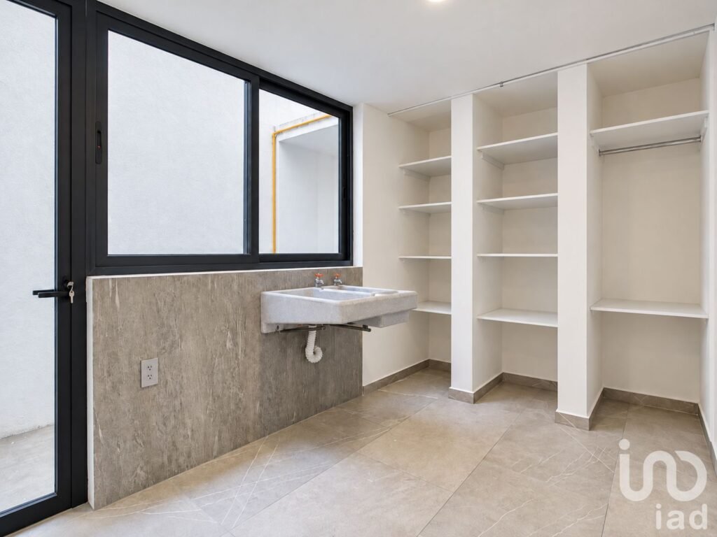 CASA  EN VENTA , CIUDAD SATELITE