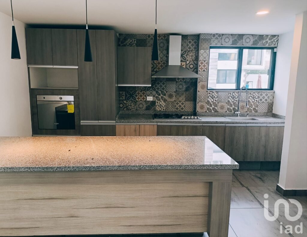 Casa en Venta Residencial Rocallosas, Santiago Momoxpan, frente a Plaza Explanda