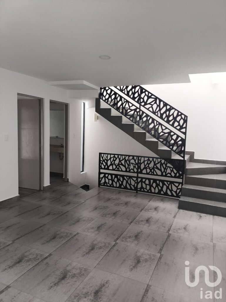 Casa en Venta Residencial Rocallosas, Santiago Momoxpan, frente a Plaza Explanda