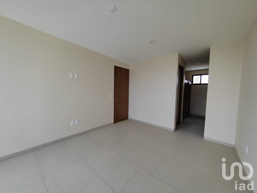 Casa con jardín privado y terraza en Cuernavaca | Recámara en planta baja y seguridad 24 h