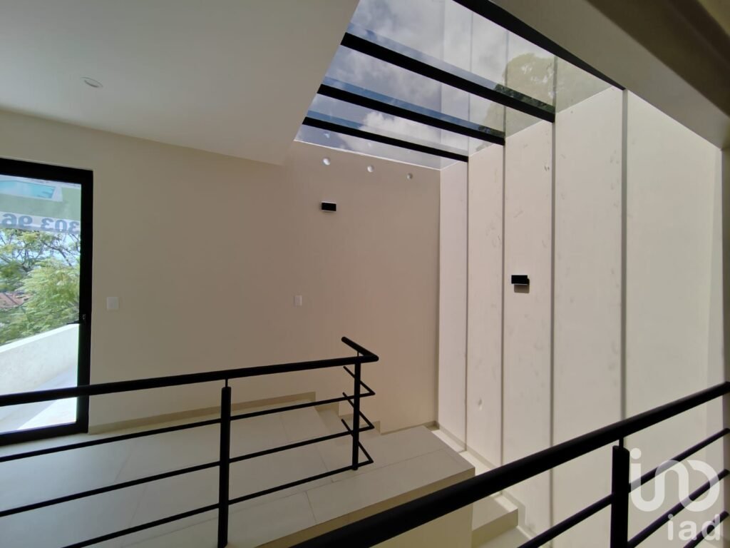 Casa con jardín privado y terraza en Cuernavaca | Recámara en planta baja y seguridad 24 h