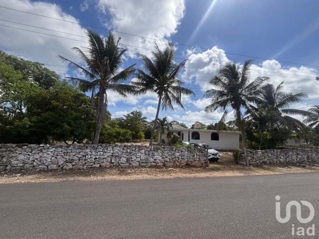 Terreno Habitacional en Telchac Pueblo, Yucatán, a 15 min. de la Playa