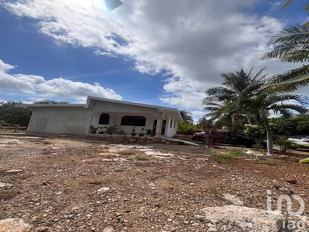 Terreno Habitacional en Telchac Pueblo, Yucatán, a 15 min. de la Playa