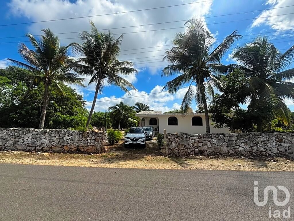 Terreno Habitacional en Telchac Pueblo, Yucatán, a 15 min. de la Playa