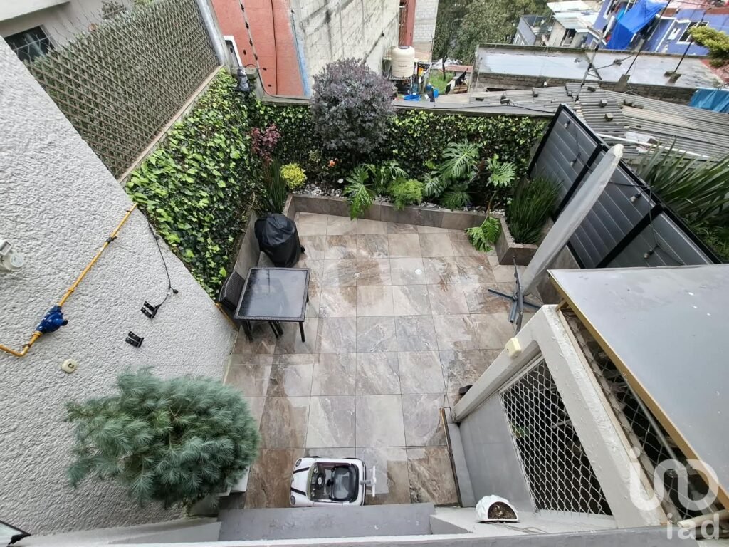 CASA EN VENTA EN CUAJIMALPA CON TERRAZA