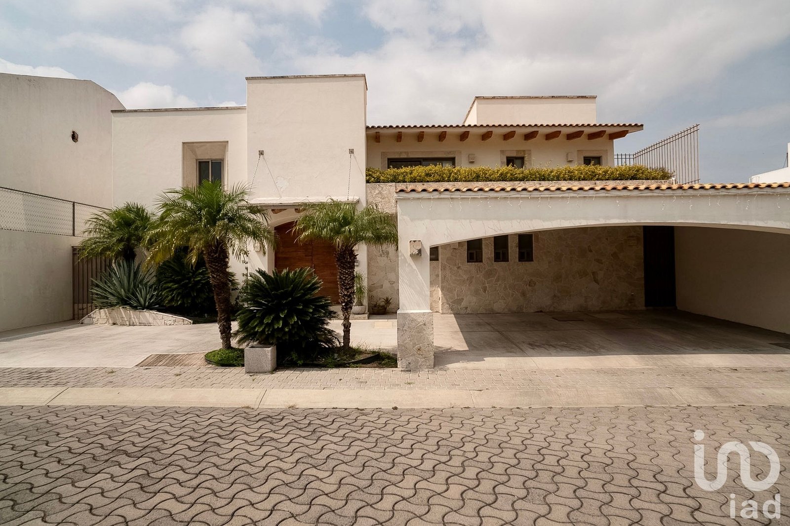 CASA RESIDENCIAL ÁNGELES EN CENTRO SUR QRO. CASA RESIDENCIAL ÁNGELES EN CENTRO SUR QRO.