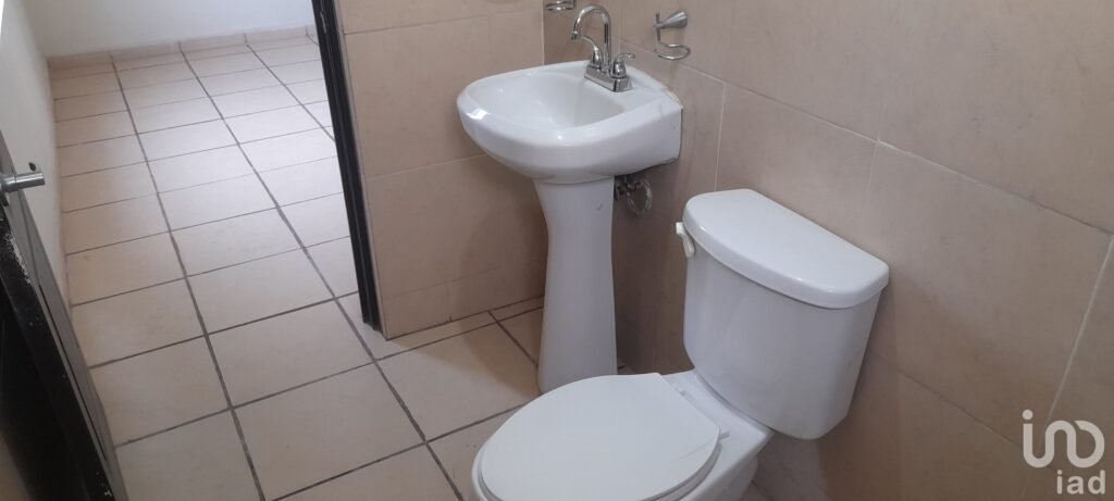 Venta de Casa Habitación en Fraccionamiento 23 de Octubre en Zinacantepec, Estado de México.