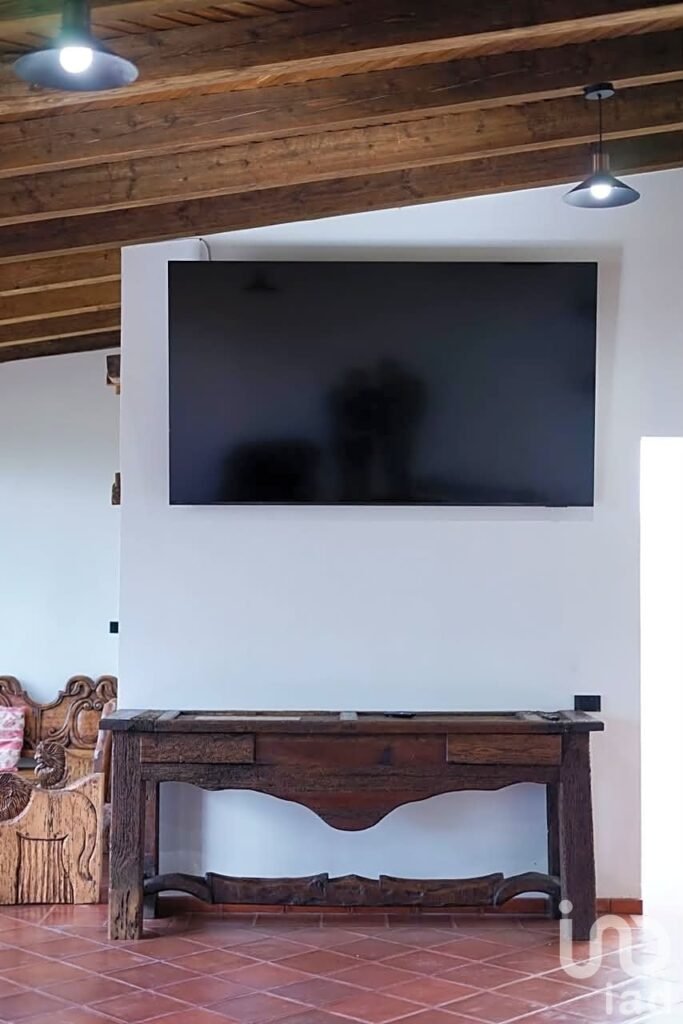 Casa en Venta en Los Nogales | 3 Recámaras, Salón Mirador y Cochera