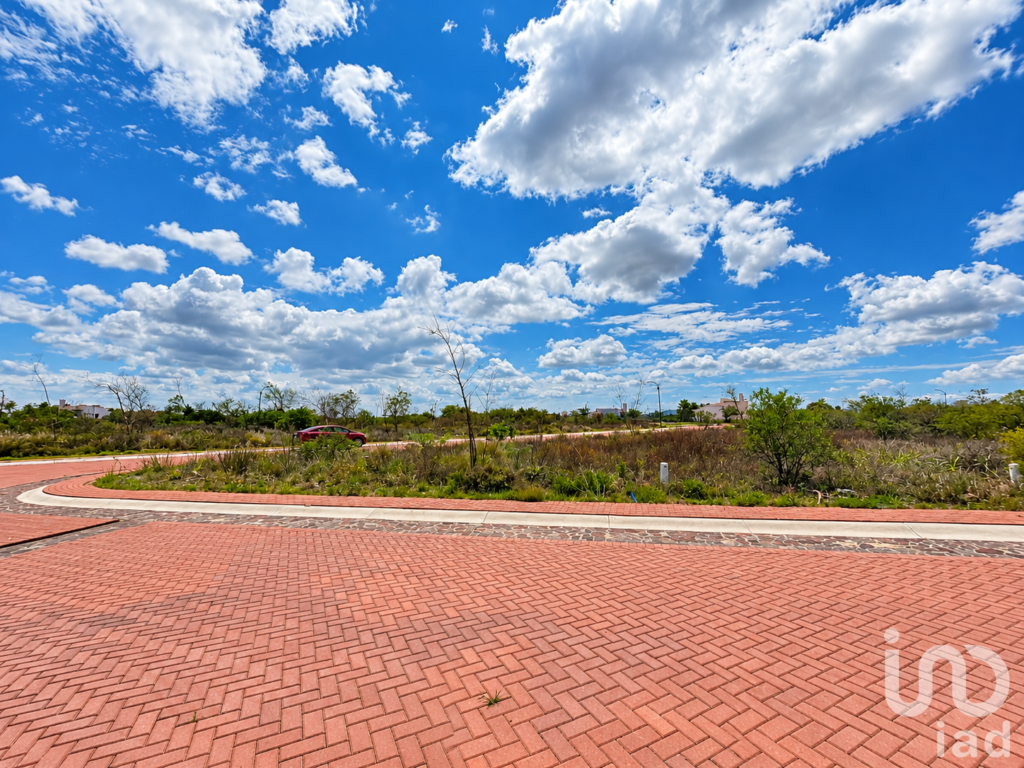 Terreno residencial de 294.65 m2 en Cd Maderas Sur II, Apaseo el Alto, Gto (colindancia con Qro)