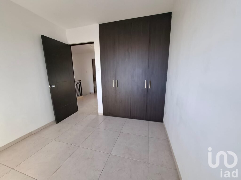 VENTA DE CASA EN COLONIA ALBORADATRES CON ALBERCA, GYM Y JUEGOS NIÑOS EN LA CIUDAD SAN LUIS POTOSI