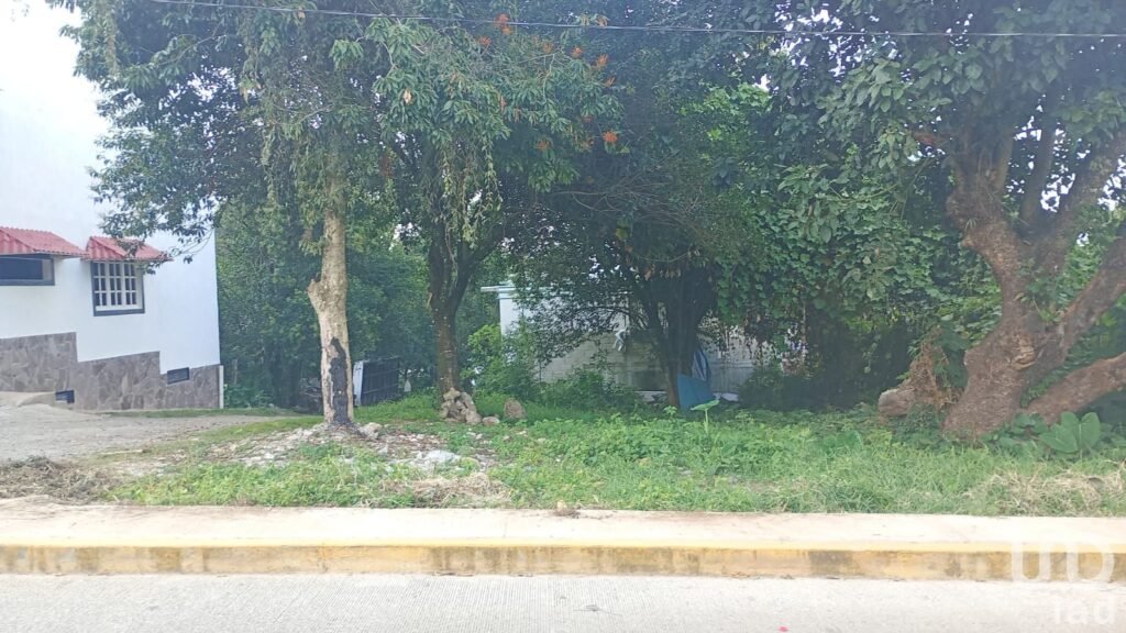 Venta de terreno en esquina en Huauchinango