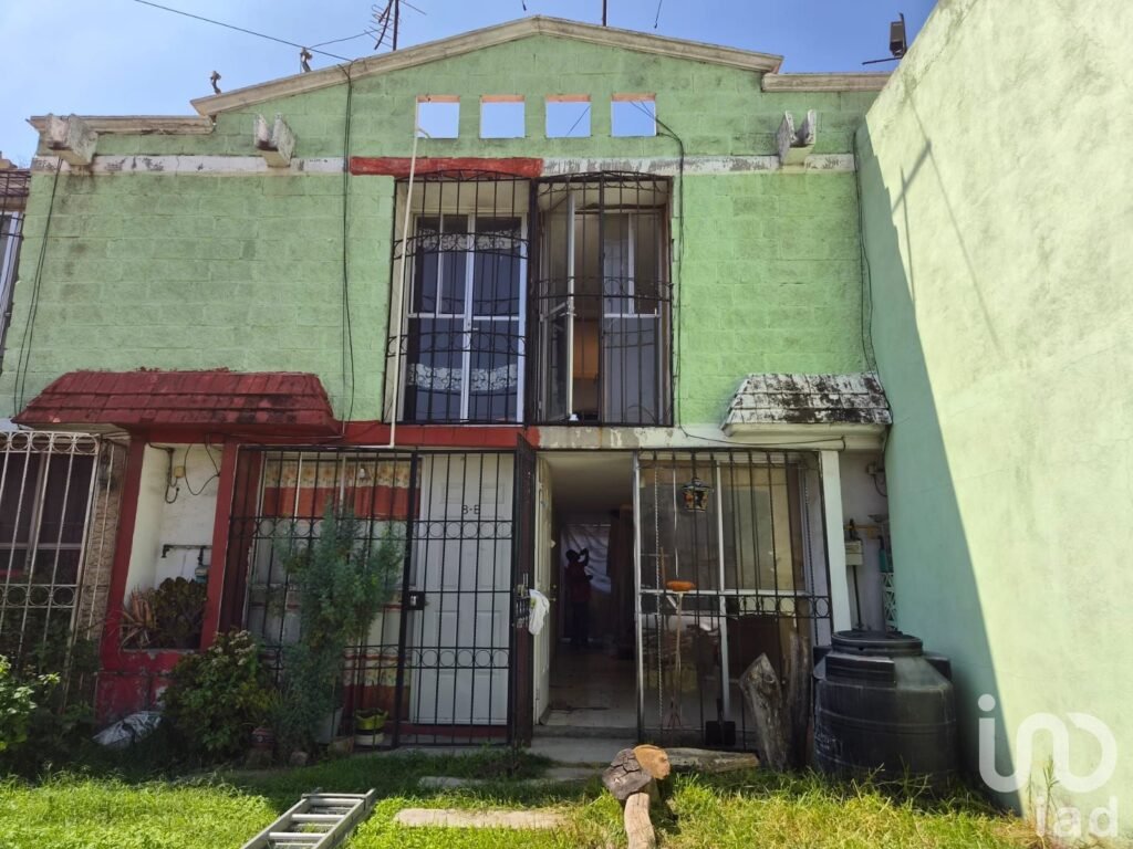 CASA EN VENTA EN ECATEPEC FRACCIONAMIENTO LOS ALCATRACES POR LA CENTRAL DE ABASTOS