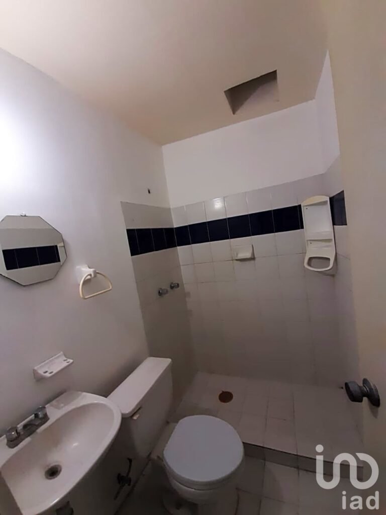 CASA EN VENTA EN ECATEPEC FRACCIONAMIENTO LOS ALCATRACES POR LA CENTRAL DE ABASTOS
