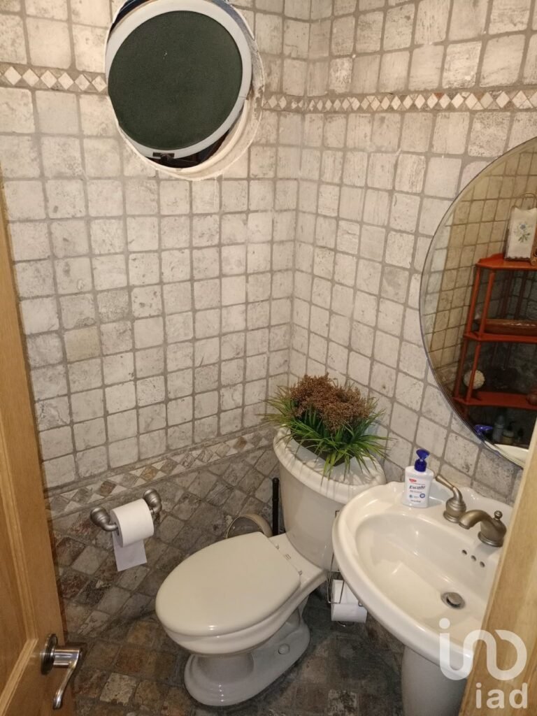 Casa en Venta en Hacienda de las Palmas, Interlomas, Huixquilucan