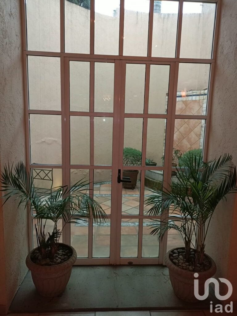 Casa en Venta en Hacienda de las Palmas, Interlomas, Huixquilucan