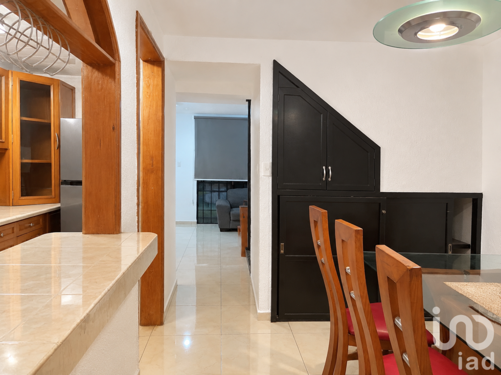Casa Amueblada en Villas de Atlixco; con recámara en planta baja. A una cuadra de Atlixcáyotl
