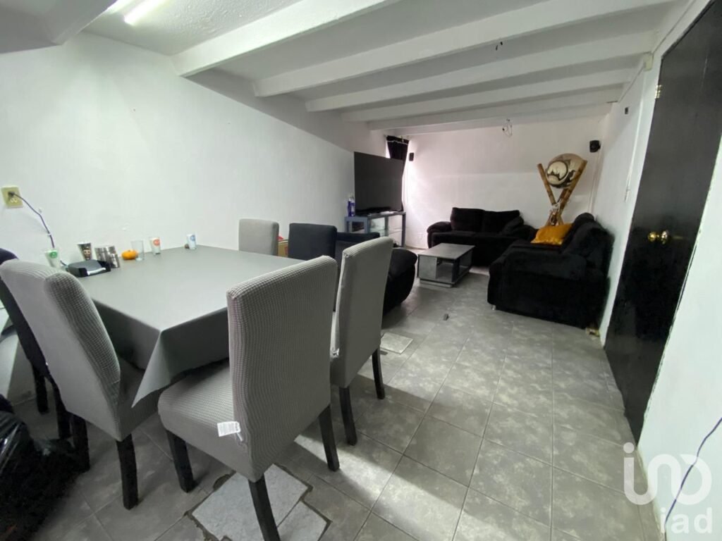 SE VENDE CASA EN RIO DE LUZ, ECATEPEC DE MORELOS, ESTADO DE MEXCO.