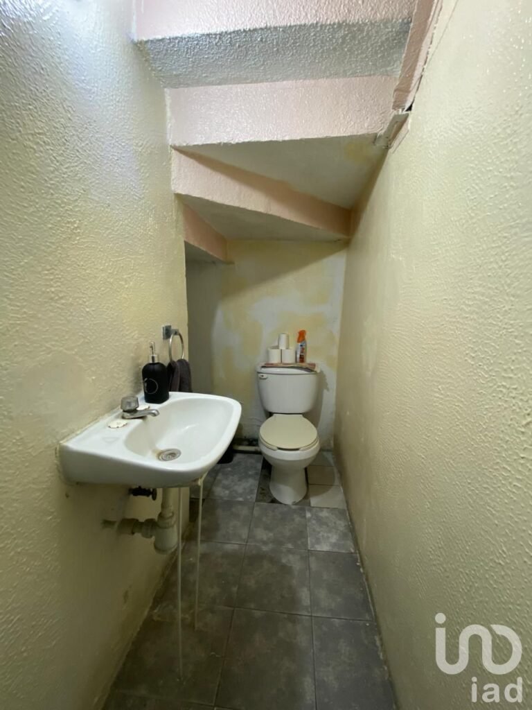 SE VENDE CASA EN RIO DE LUZ, ECATEPEC DE MORELOS, ESTADO DE MEXCO.